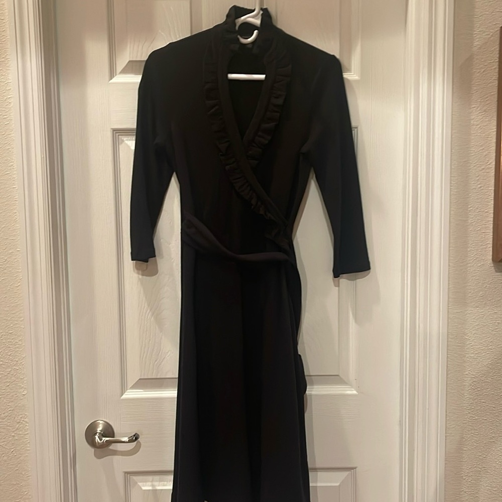 Size XS wool wrap tie dress . Black. From banana republic
